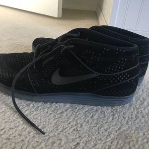 Men’s Nike high top